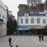 Cabildo histórico (costado izquierdo) Sede Club Talleres (frente)