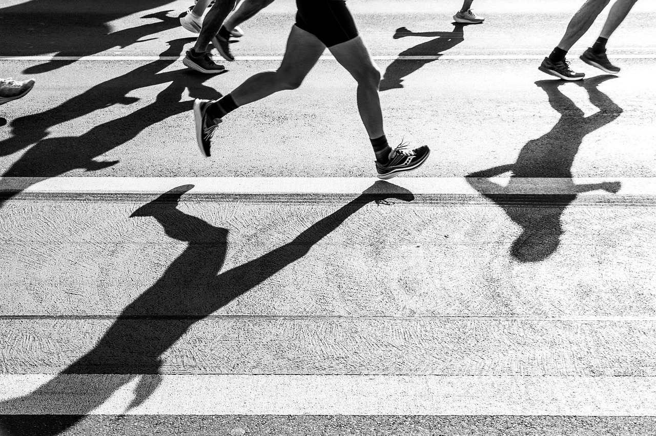 running, marathon, sports, monochrome, run, competition, race, fitness, endurance, steps, legs, runners, road, shadow, marathon, marathon, marathon, marathon, marathon-6660182.jpg